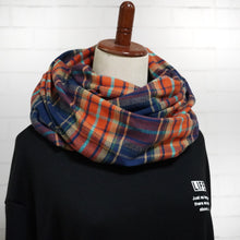 画像をギャラリービューアに読み込む, 【シーズン到来セール】綿100%厚手スヌード*ブルー×オレンジがオシャレな大柄チェックスヌード*播州織