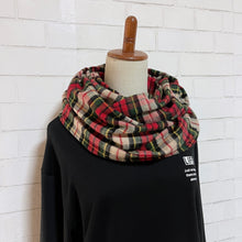 画像をギャラリービューアに読み込む, 【シーズン到来セール】綿100%スヌード*ローズレッドが可愛いXmasカラーのタータンチェック*播州織