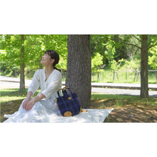 画像をギャラリービューアに読み込む, とにかく軽い✨tonikaruバッグ【M】水玉抹茶*播州織×姫路レザー